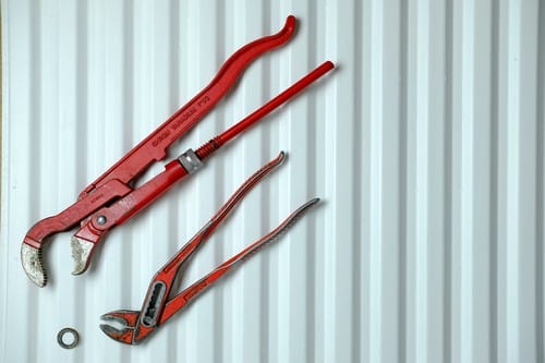 Chauffagiste Bailleul - Outils de plomberie