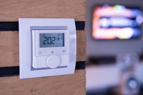 chauffagiste Annemasse - Un thermostat.