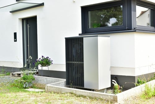 chauffagiste Fresnes - Une maison bien protégée du froid grâce aux radiateurs