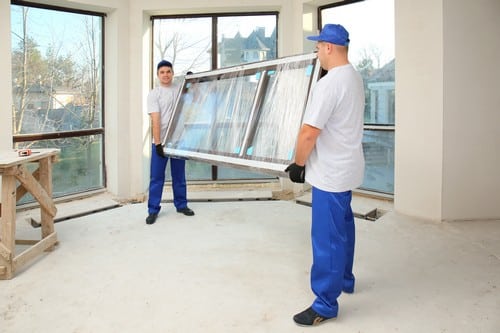 Vitrier Torcy - les bons artisans - vitriers qui mettent des vitres en place