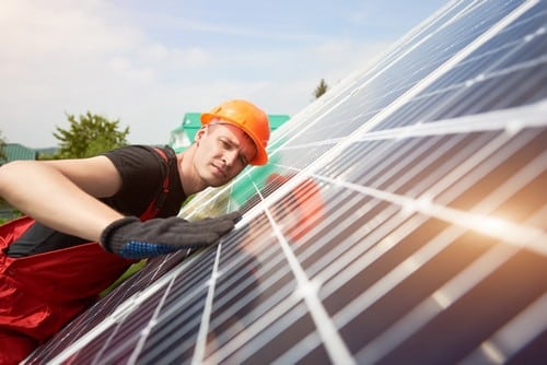 électricien Chatou - Pose de panneaux solaires par un électricien