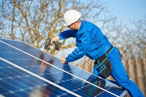 électricien Denain - Installation d'un panneau solaire par un électricien