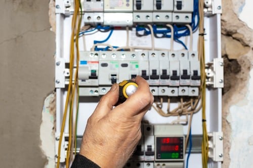 électricien Les Mureaux - les bons artisans - compteur électrique