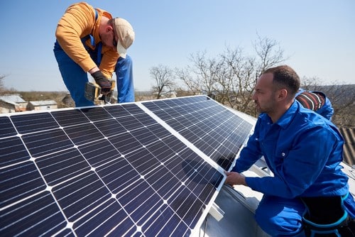 électricien Orange - Installation d'un panneau solaire par un électricien