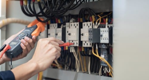 électricien Saint-Dié - Entretien d'un tableau électrique par un électricien