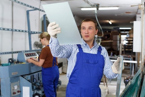 vitrier Villeneuve-le-Roi - Deux vitriers sur leur lieu de travail