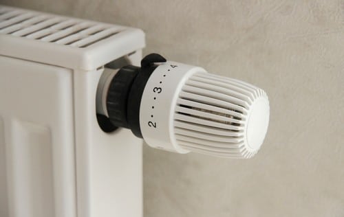 Chauffagiste Roquevaire - les bons artisans - manette pour régler un radiateur