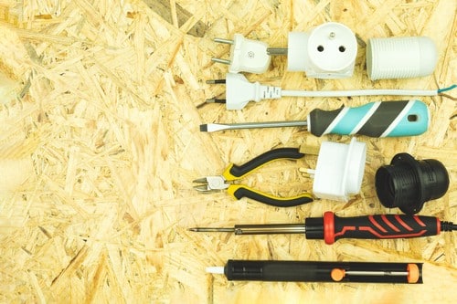 Électricien Belcodène - les bons artisans - outils d'électricien