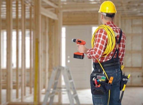 Electricien Wavrin - homme sur un chantier