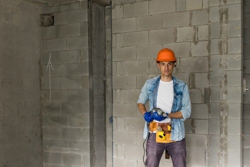 Plombier Ostwald - les bons artisans - plombier sur un chantier