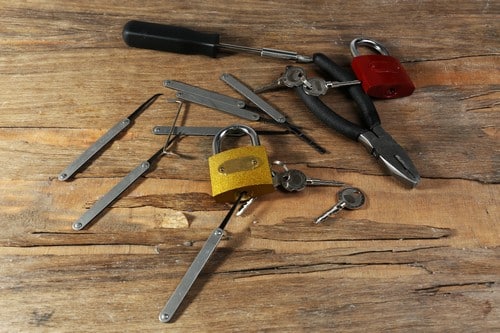 Serrurier Lyon 6 - les bons artisans - outils de serrurier