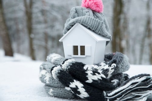 chauffagiste Gentilly - une petite maison sous la neige