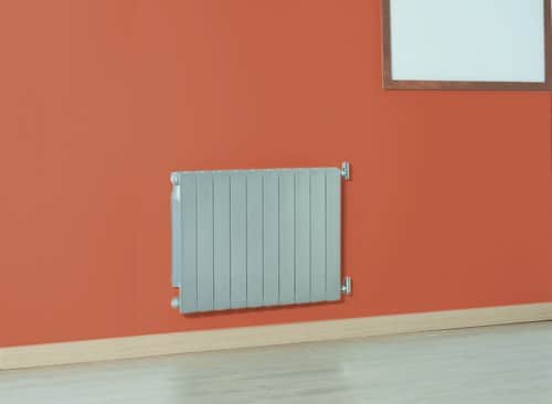 chauffagiste Andernos-les-Bains - Un radiateur dans une pièce