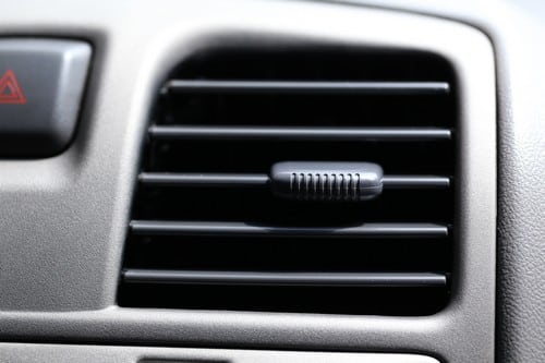 Climatisation Cugnaux - visuel de climatiseur dans une voiture