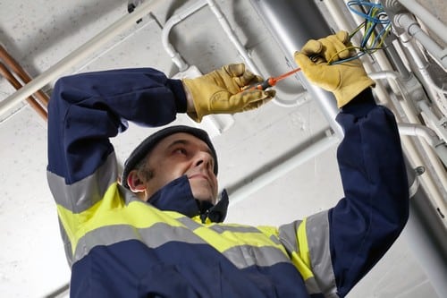 Electricien Electricien Andernos-les-Bains - les bons artisans - électricien en intervention