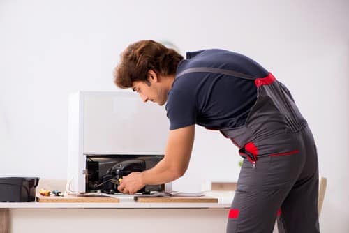 Electricien Cosne-Cours-sur-Loire - les bons artisans - électricien en intervention