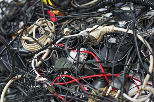 Electricien La Flèche - visuel de câbles électriques