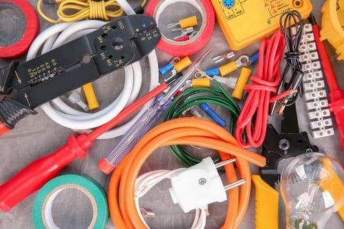 Electricien Ploufragan - les bons artisans - outils d'électricien