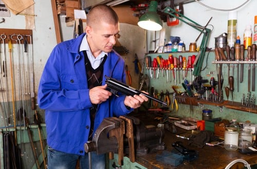 Serrurier Bischwiller - les bons artisans - serrurier en atelier