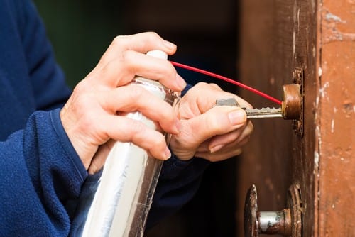 Serrurier La Chapelle-Saint-Luc - les bons artisans - intervention sur une serrure