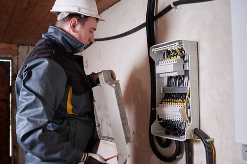 électricien Onet-le-Château - Un tableau électrique