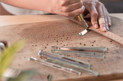 Vitrier Châteaubriant - les bons artisans - découpe verre