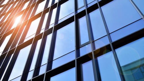 Vitrier Claye-Souilly - visuel de vitres d'un bâtiment