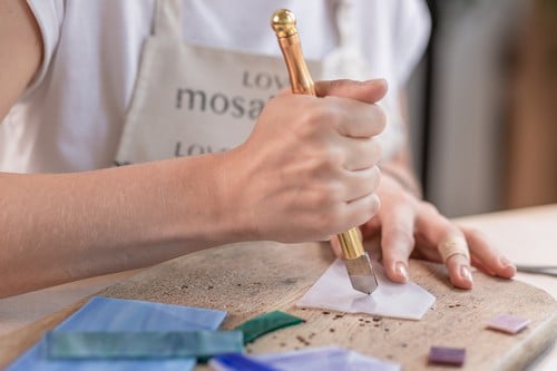 Vitrier Les Sables-d'Olonne - les bons artisans - découpe verre