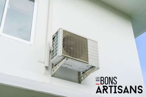 Climatisation Jacou - visuel d'un climatiseur sur un mur d'un bâtiment