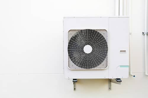 Climatisation Saint-Jory - visuel d'un climatiseur devant un mur blanc