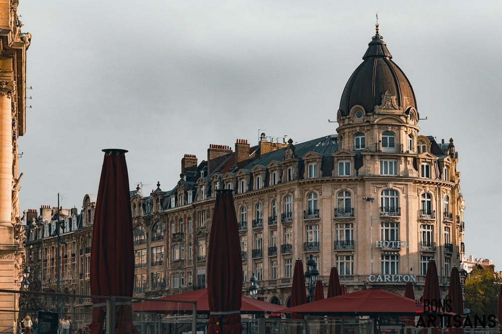 besoin d'un bon vitrier dans les hauts de france ? Appelez Les Bons Artisans